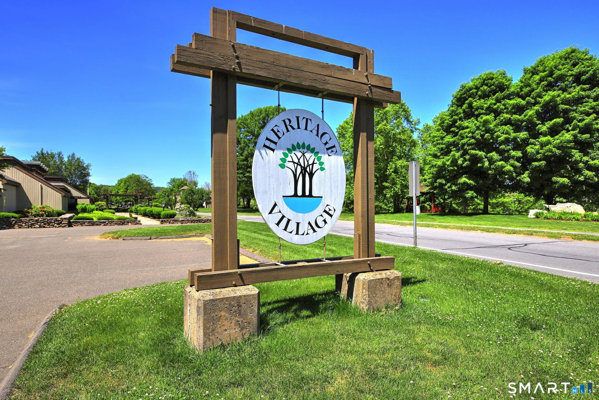273 Heritage Village #B, Southbury, CT