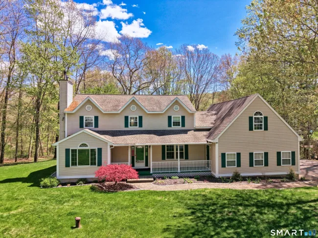 81 Amanda Lane, Naugatuck, CT