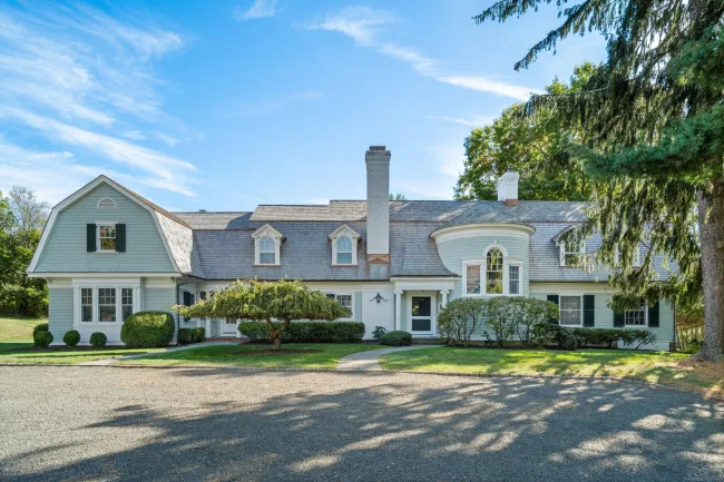221 Greens Farms Road