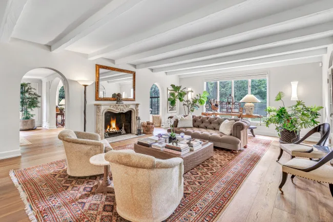 61 Clapboard Hill Road