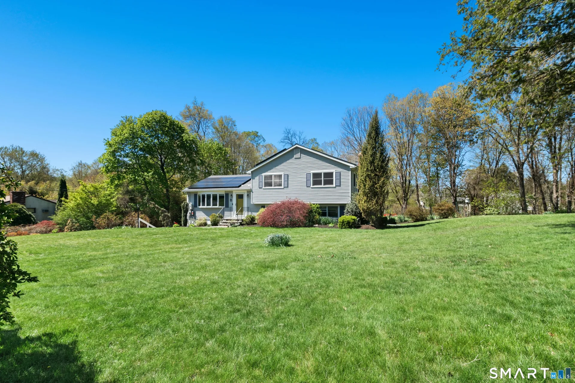 8 Stony Brook Road, Brookfield, CT