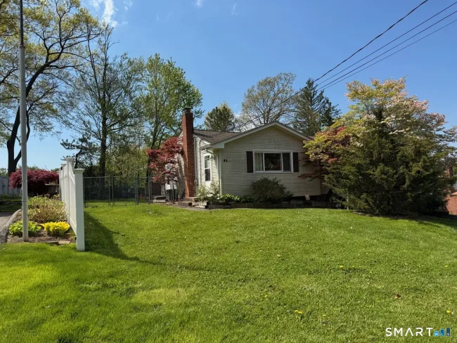 81 Arnold Drive