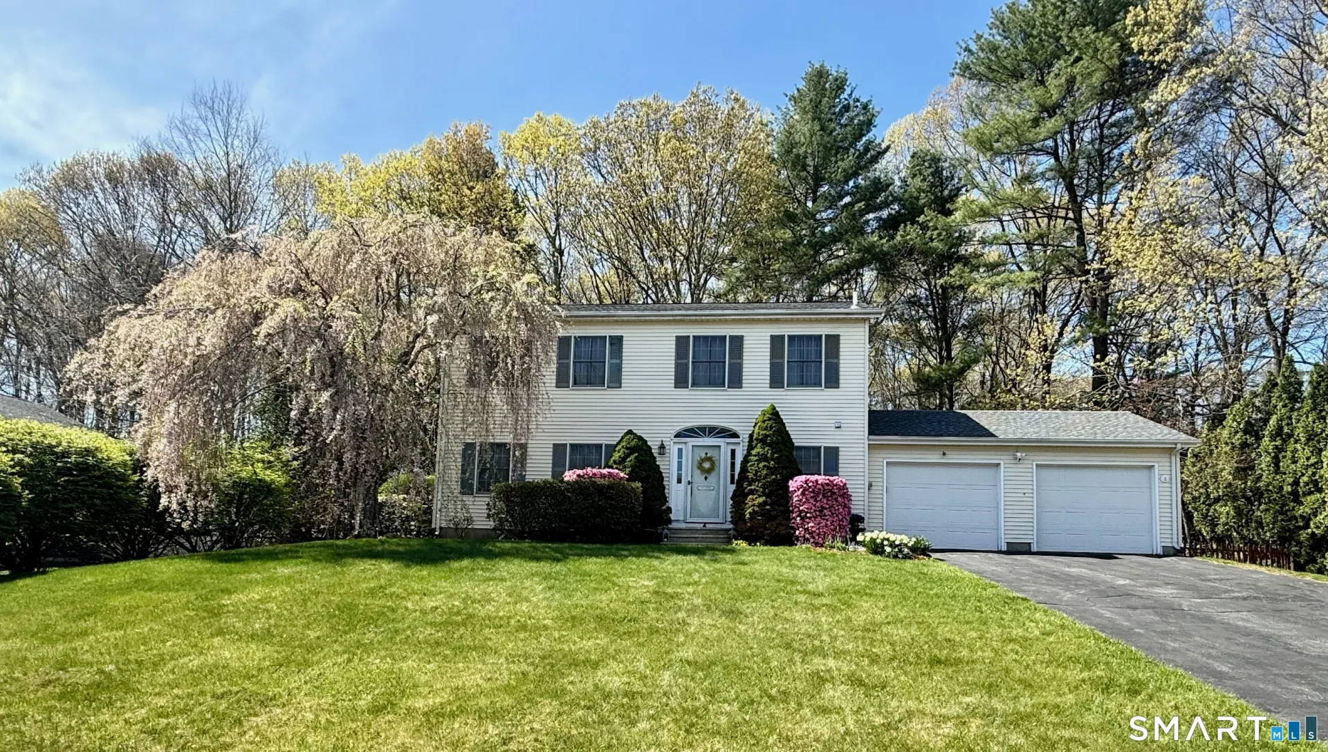 4 Desjardins Drive, Montville, CT