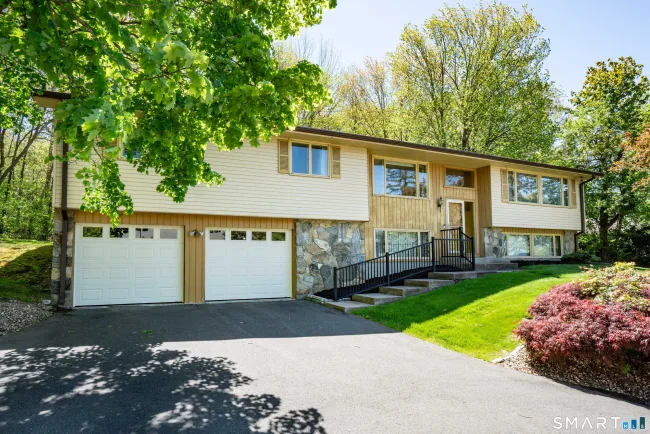 121 Shepard Drive, Manchester, CT
