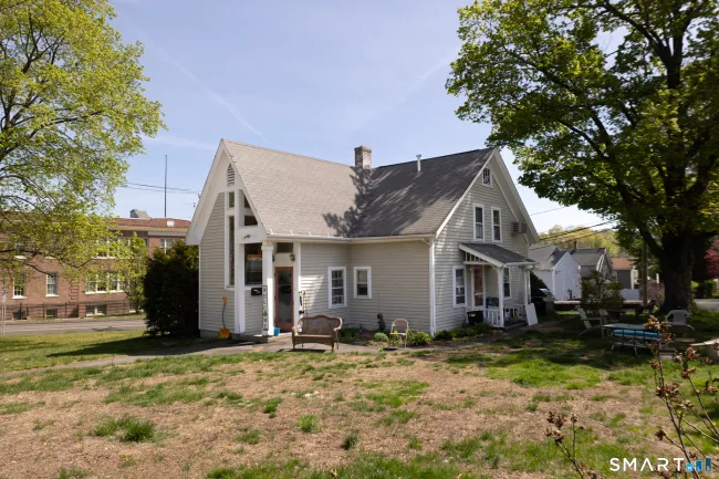 523 West Street, Bristol, CT