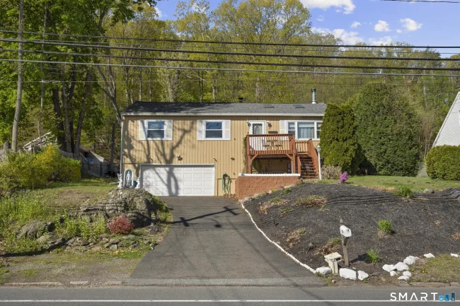 123 River Road