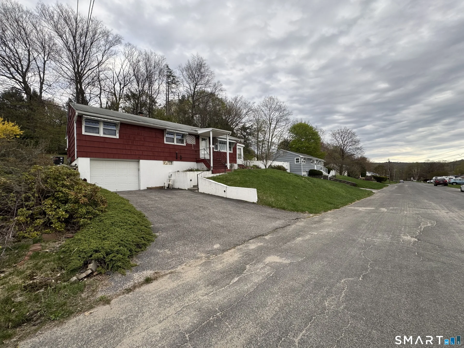 104 Maloney Court, Winchester, CT