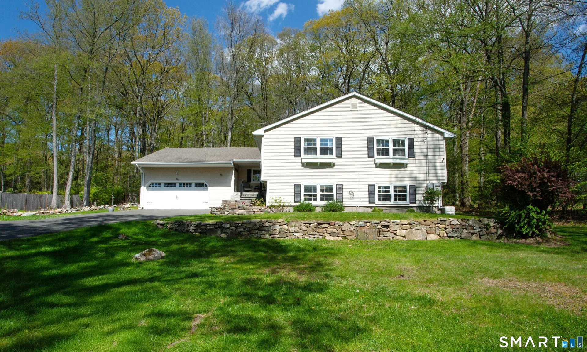 116 Carriage Drive, Avon, CT