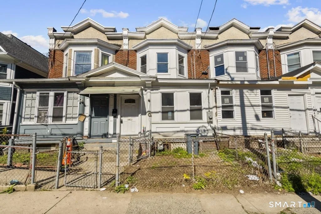 1735 Central Avenue, Bridgeport, CT