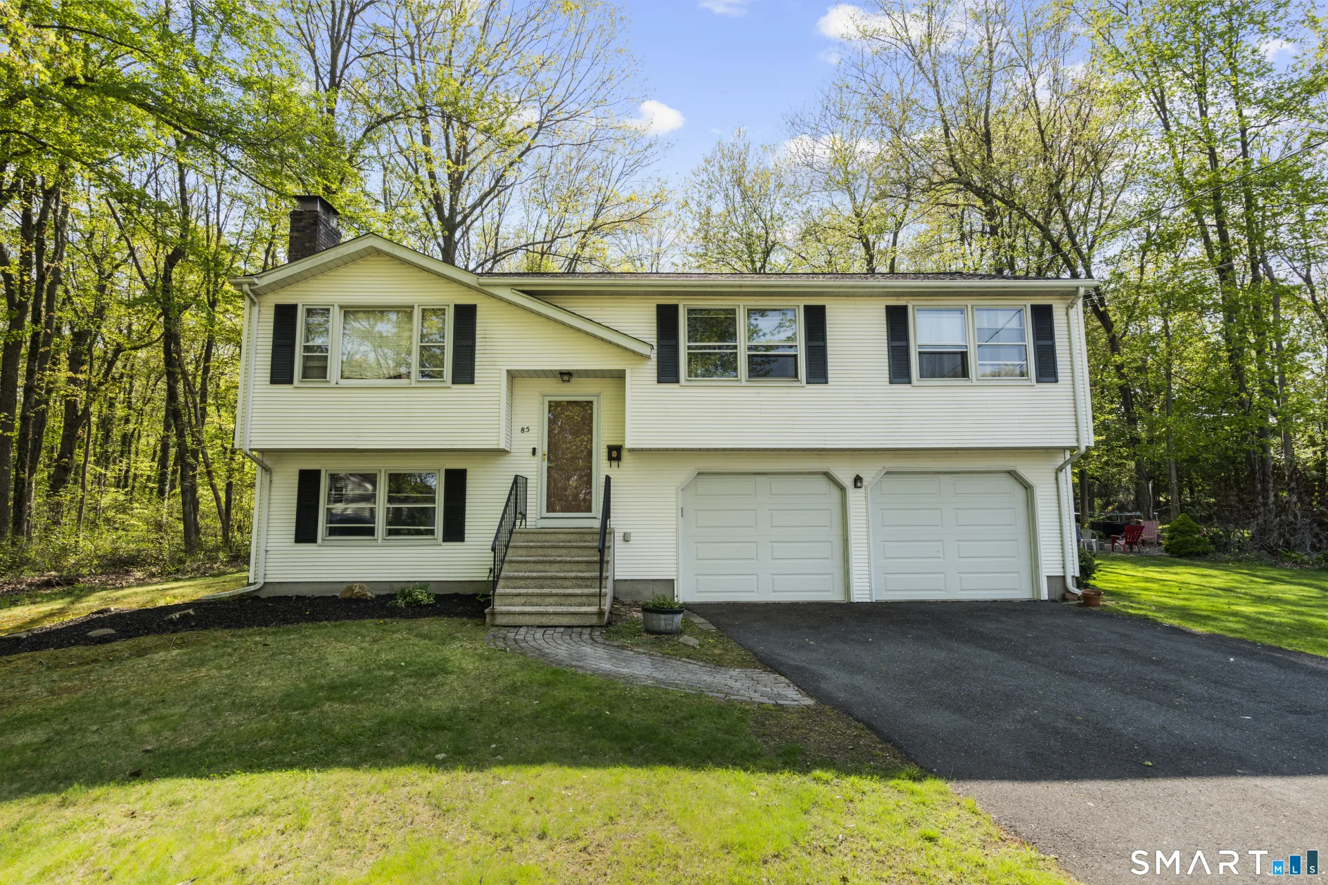 85 Mossa Drive, Bristol, CT