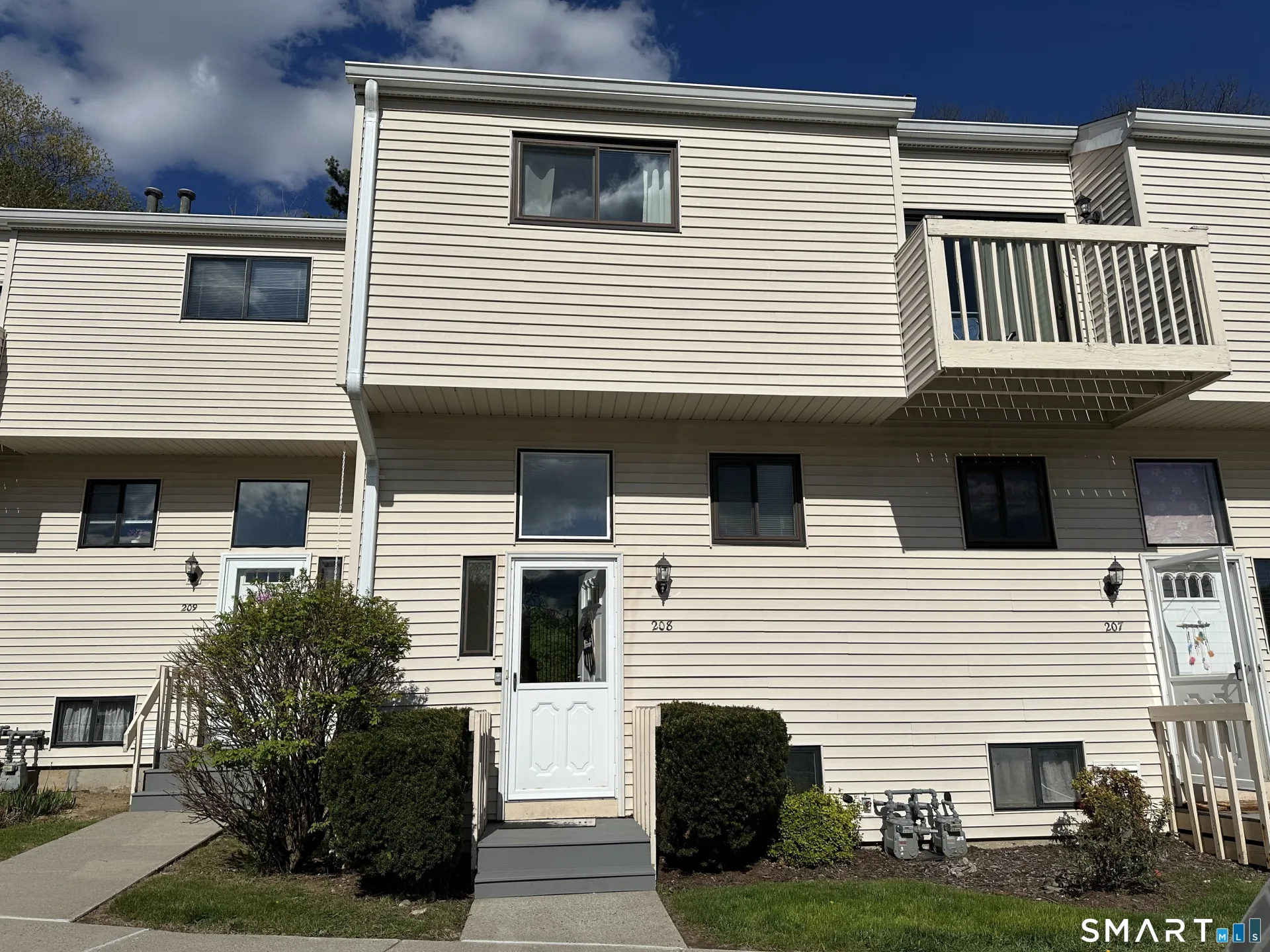 208 Timber Lane, Canton, CT