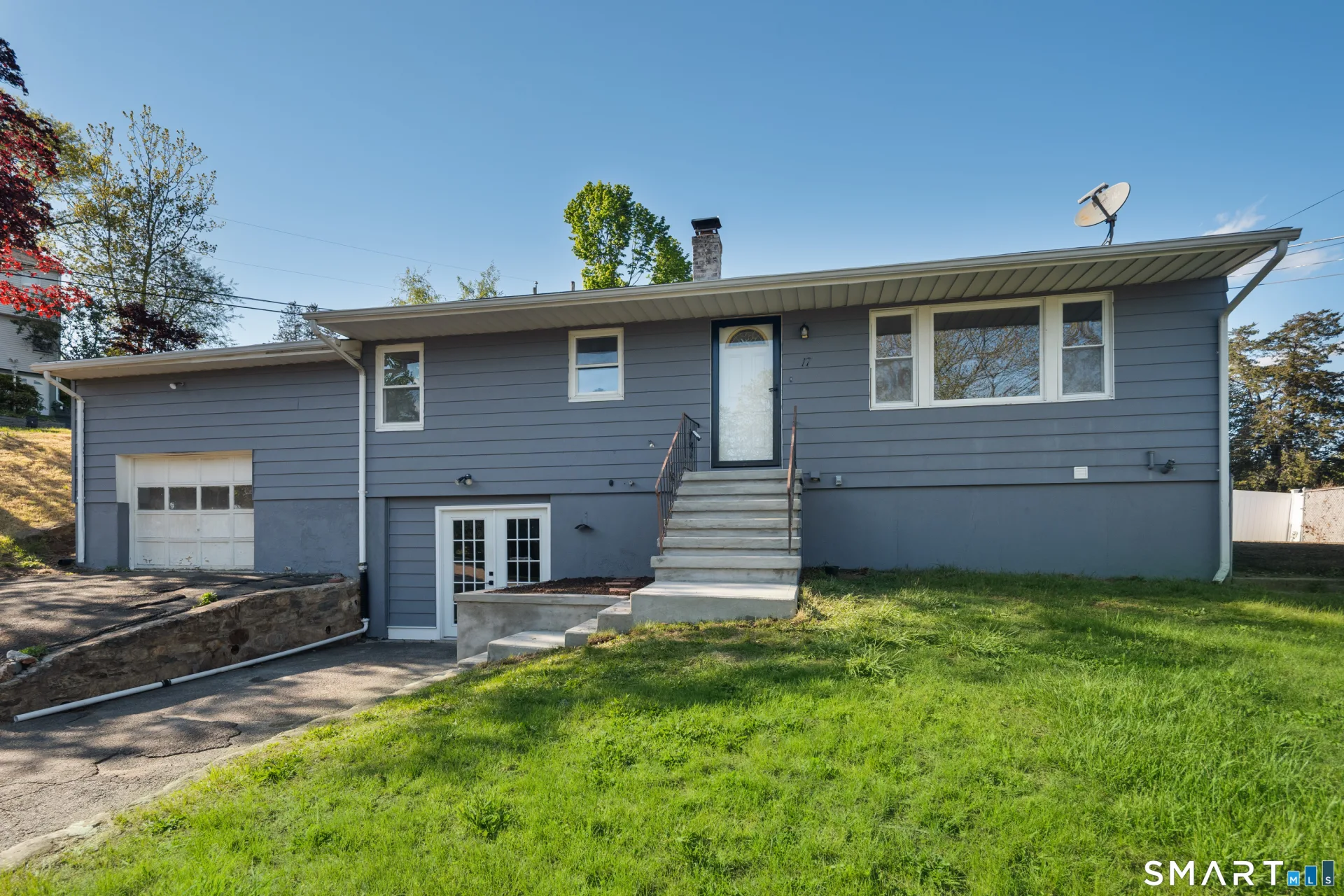 17 Morningstar Drive, Seymour, CT