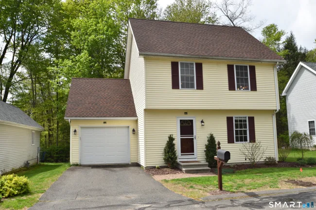 6 Spoonwood Drive #6