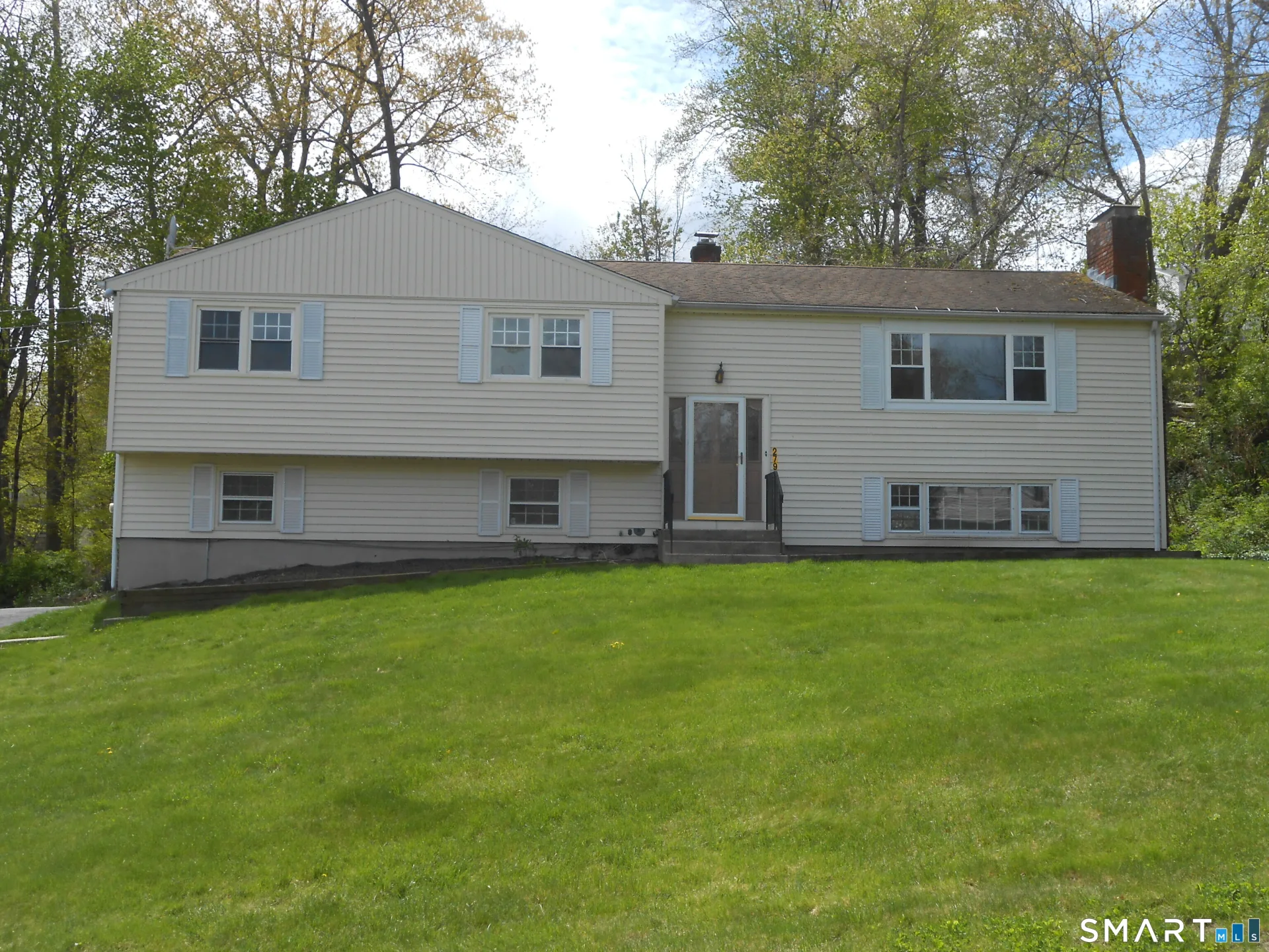 279 Wedgewood Drive, Naugatuck, CT