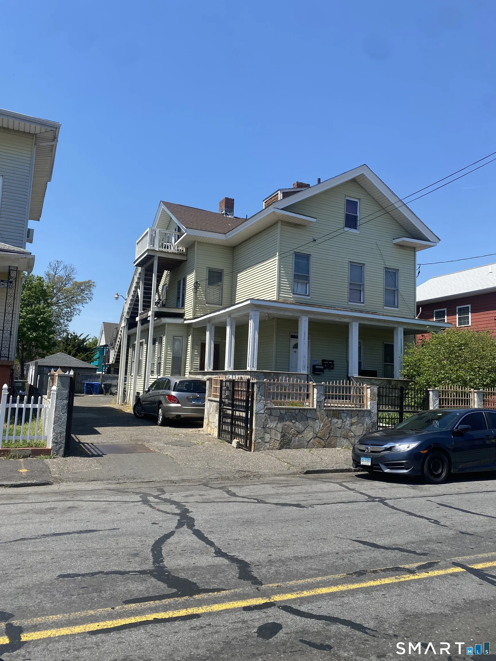 667 Noble Avenue, Bridgeport, CT