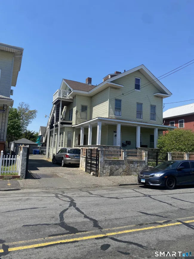 667 Noble Avenue