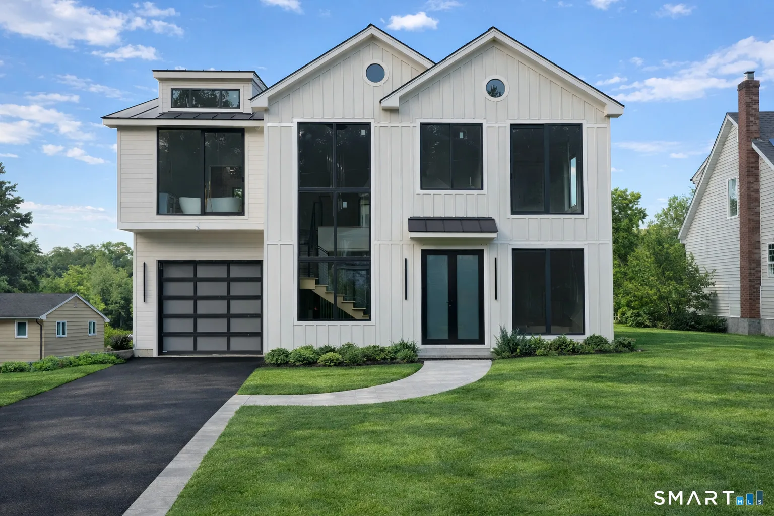 20 North Lake Shore Drive, Brookfield, CT