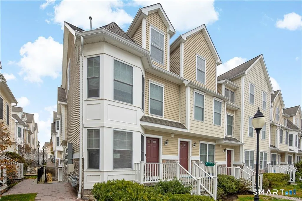 85 Camp Avenue #11A, Stamford, CT