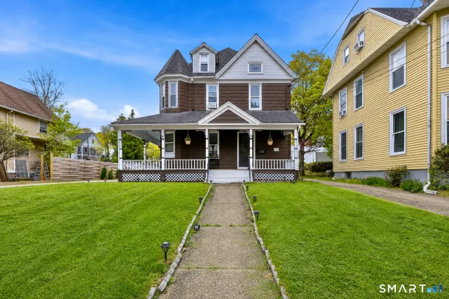 112 Howe Avenue