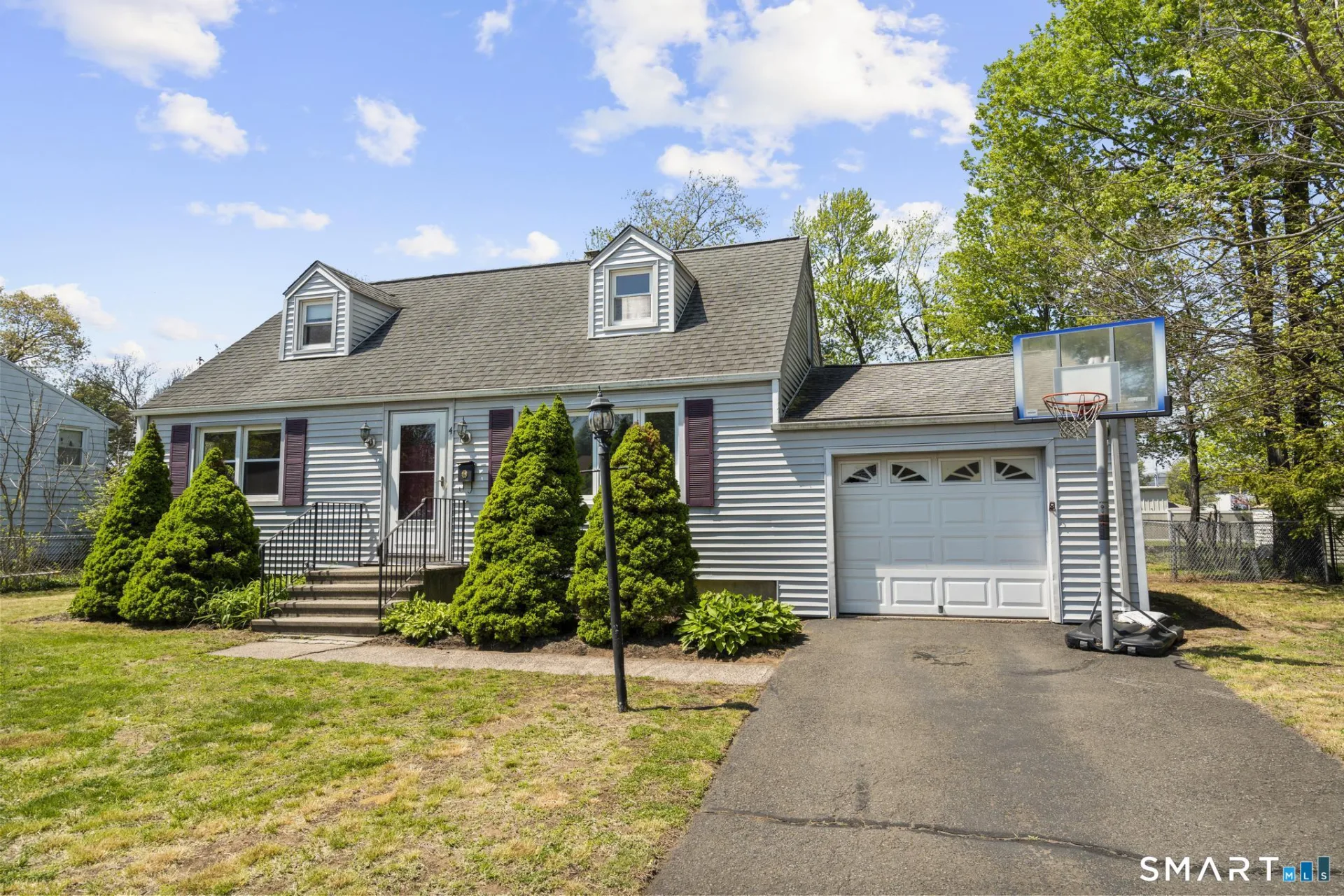 4 Bowen Road, North Haven, CT