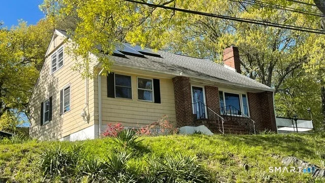 310 Douglas Street, Bridgeport, CT
