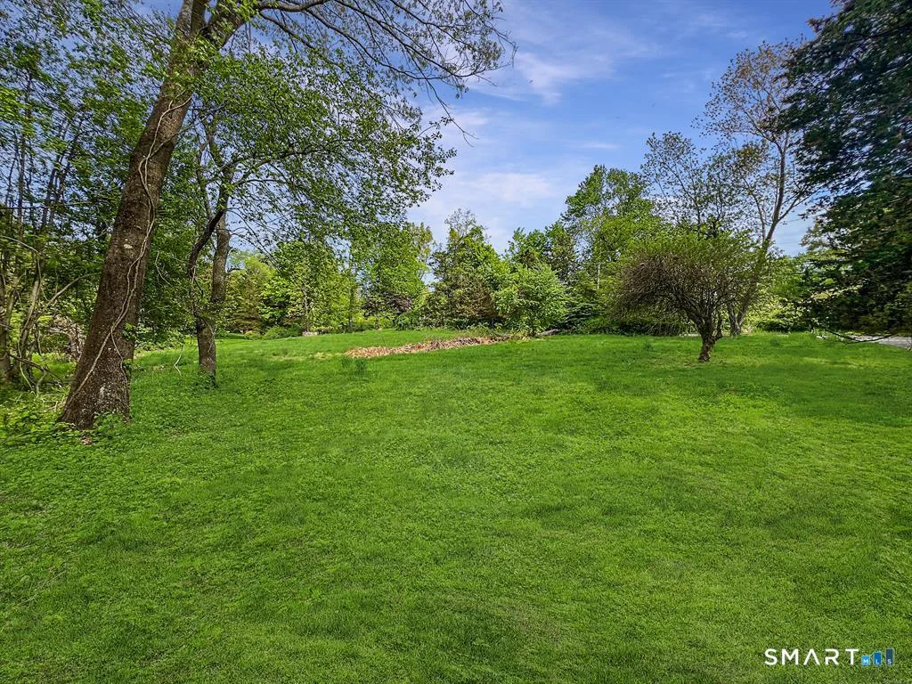 180 Catamount Road, Fairfield, CT