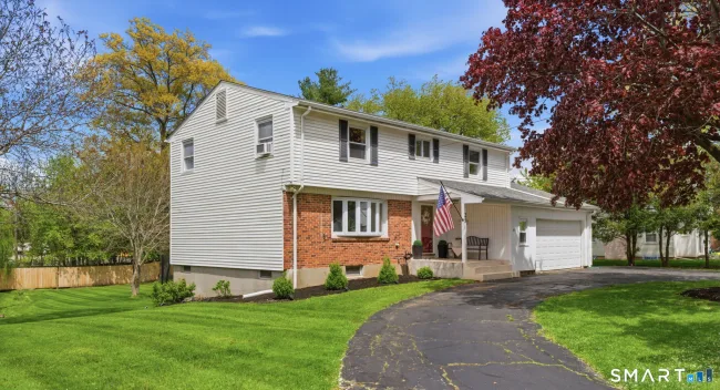 25 Toll Gate Road