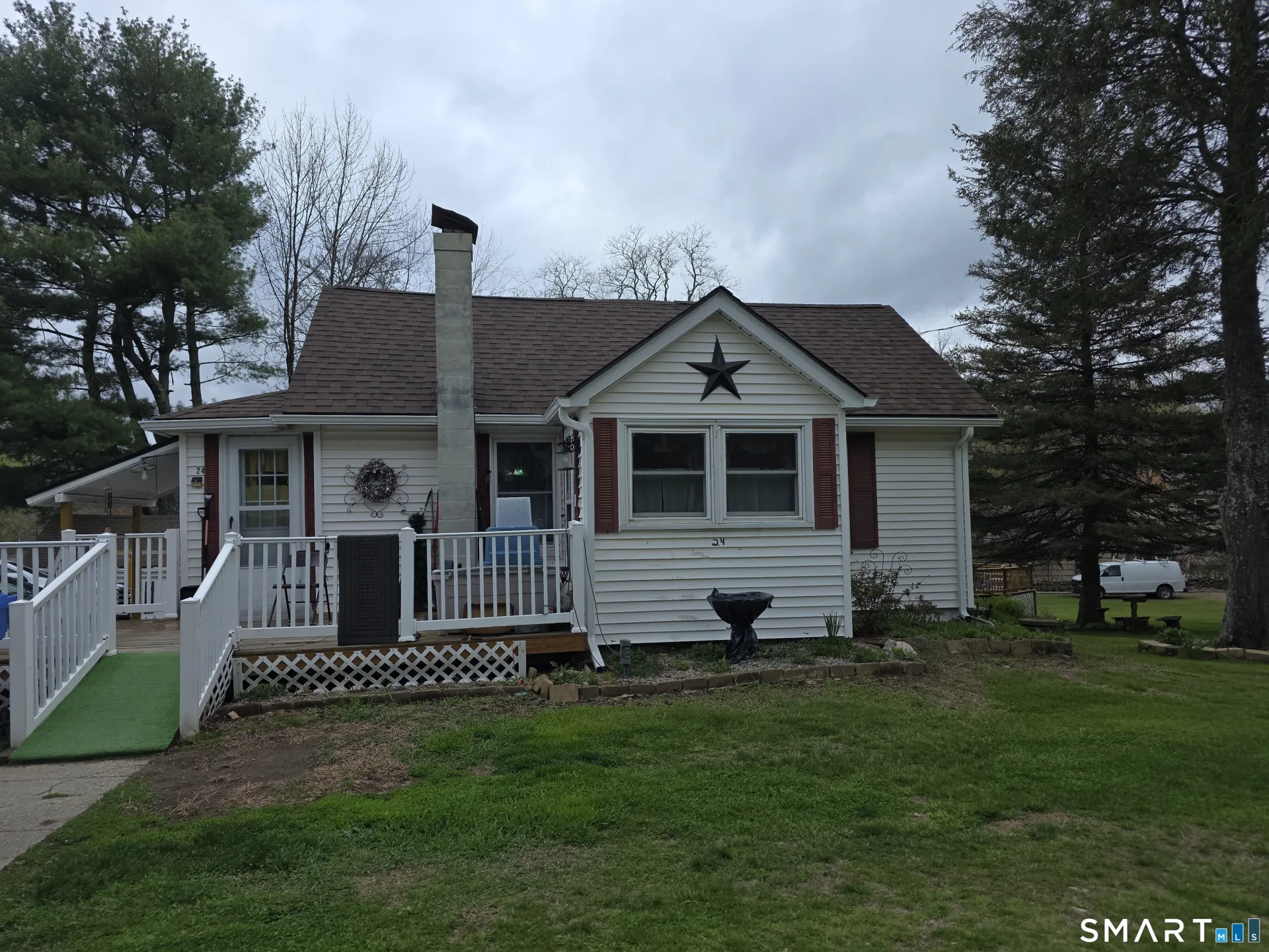 24 Black Hill Road, Plainfield, CT