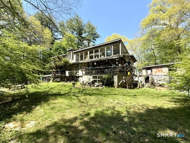 27 Huckleberry Lane, Weston, CT