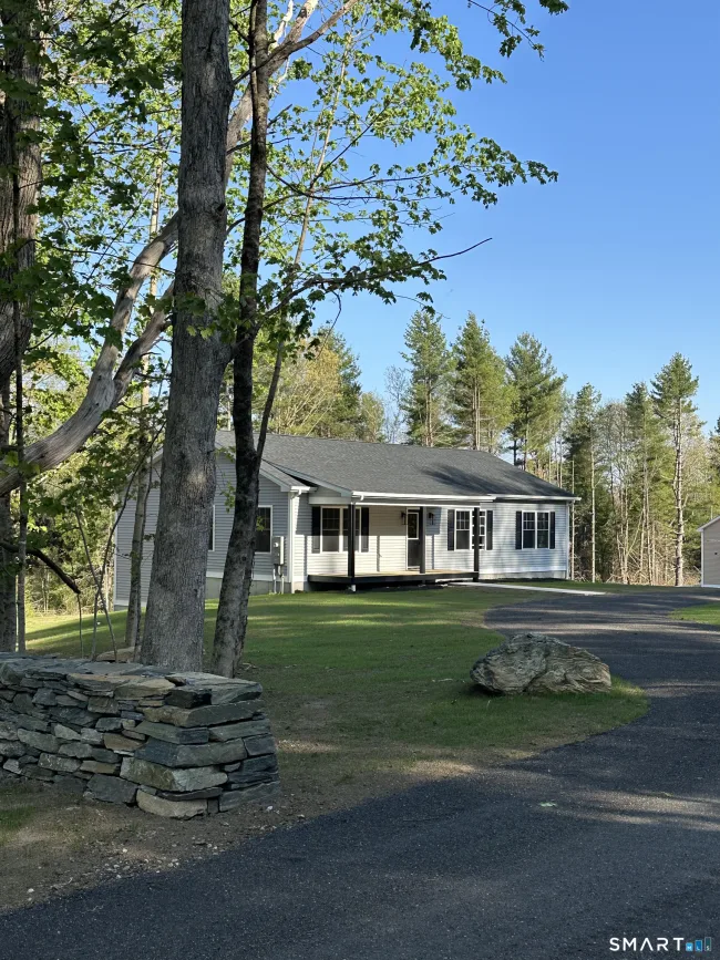 81 Grand View Terrace, Brooklyn, CT
