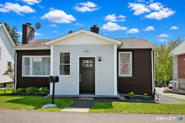 251 Riverside Street, Watertown, CT