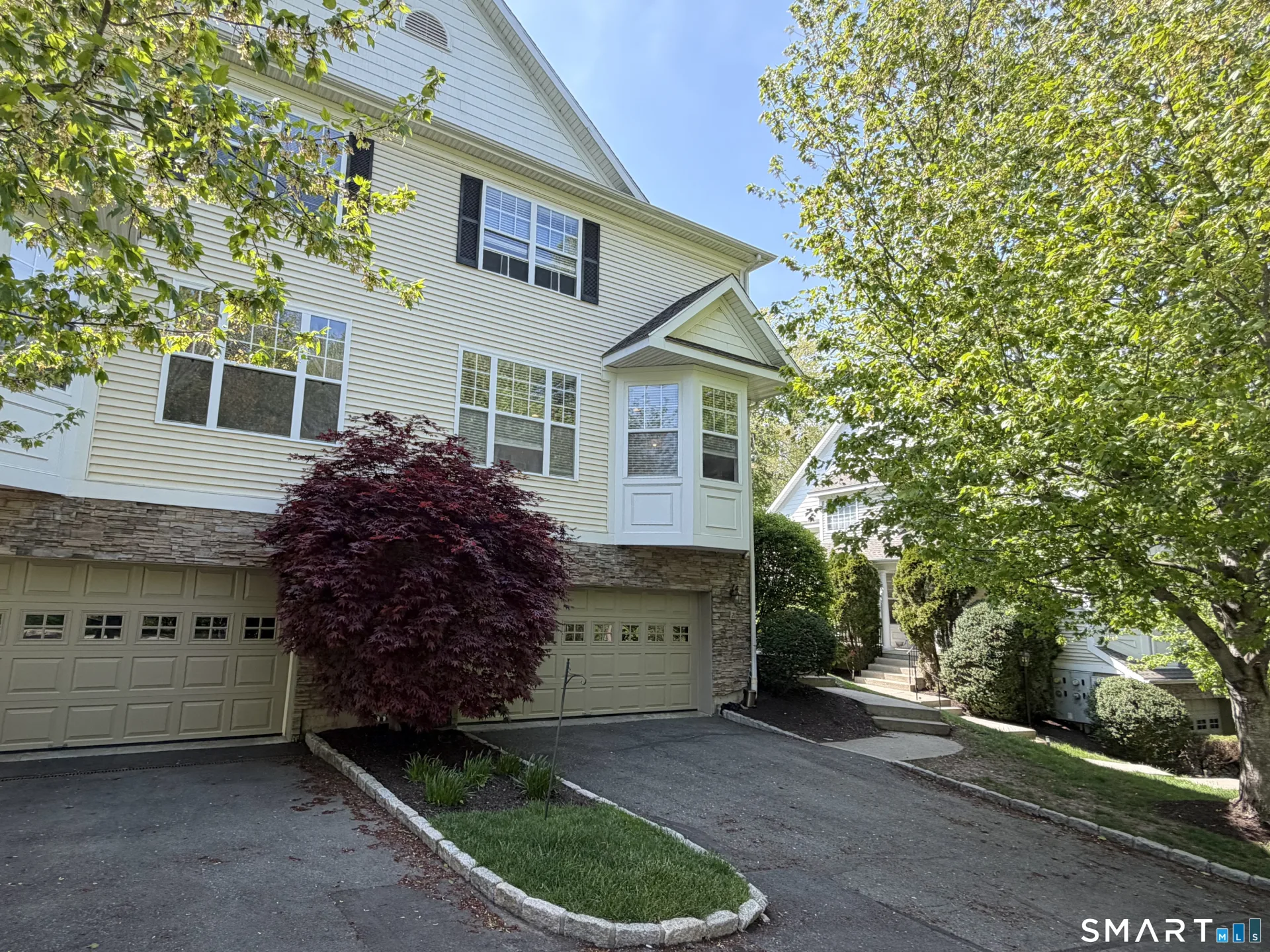21 Woodcrest Lane #21, Danbury, CT