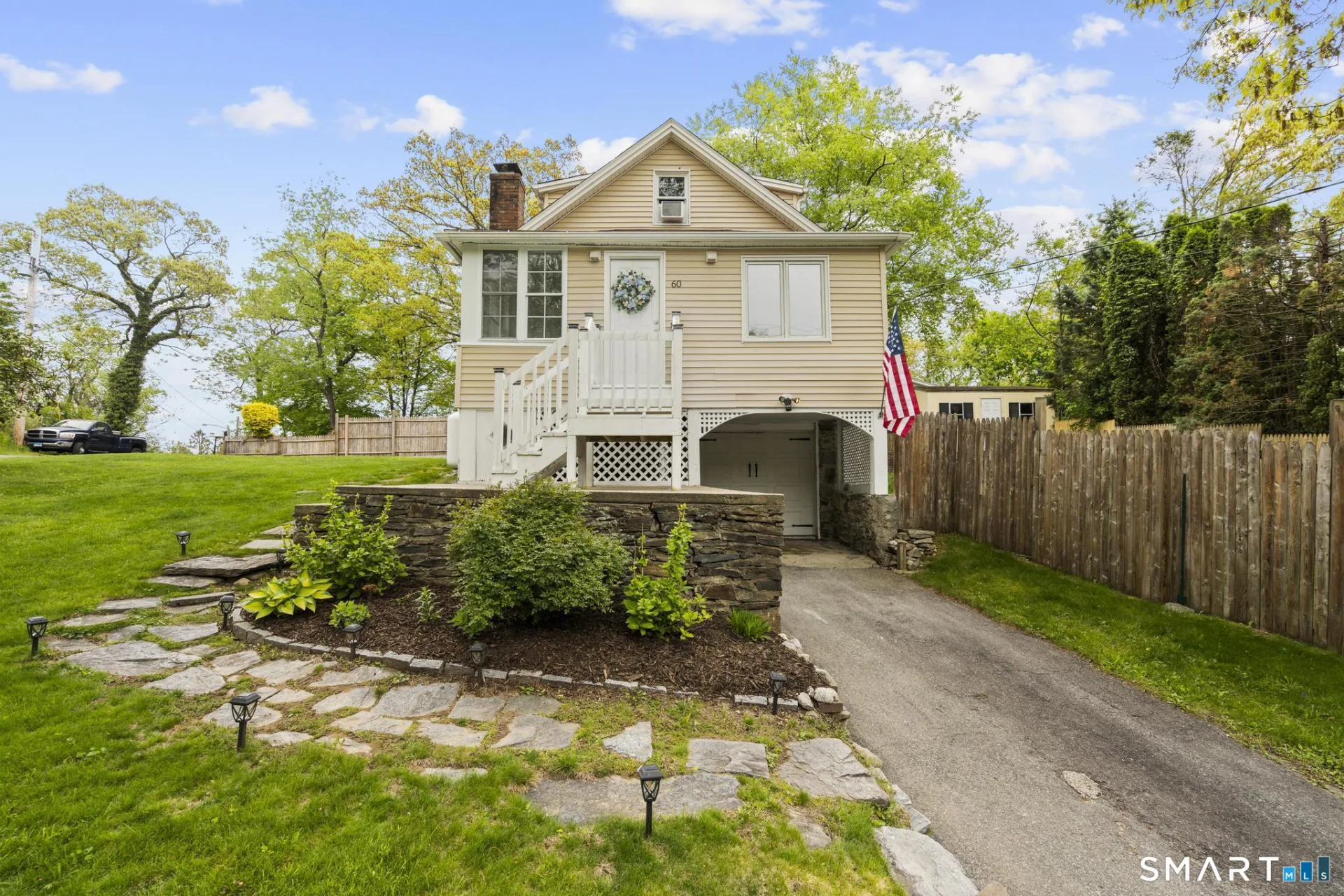 60 Shinnacock Trail, Shelton, CT