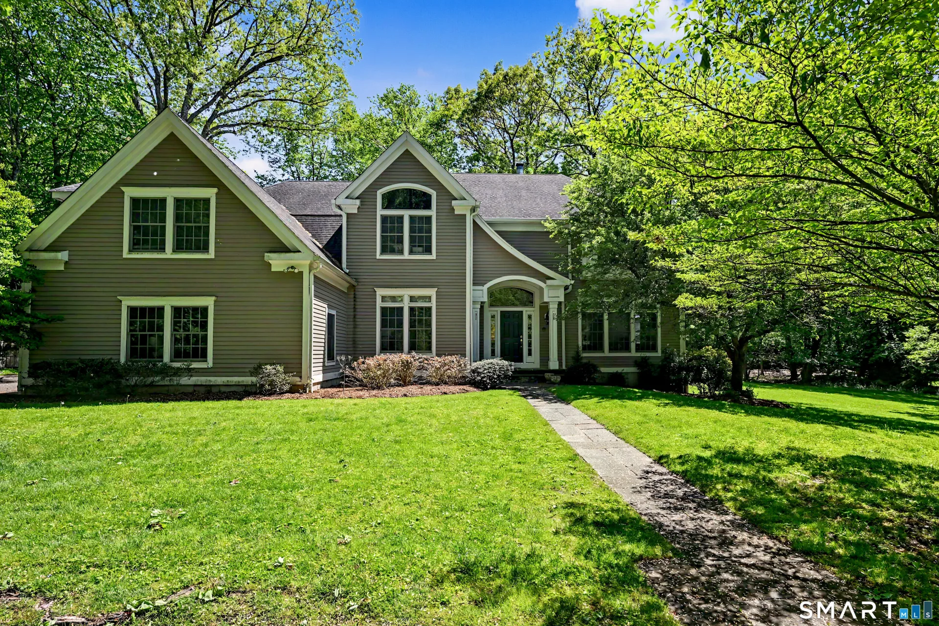 47 Cross Country Trail, Stamford, CT
