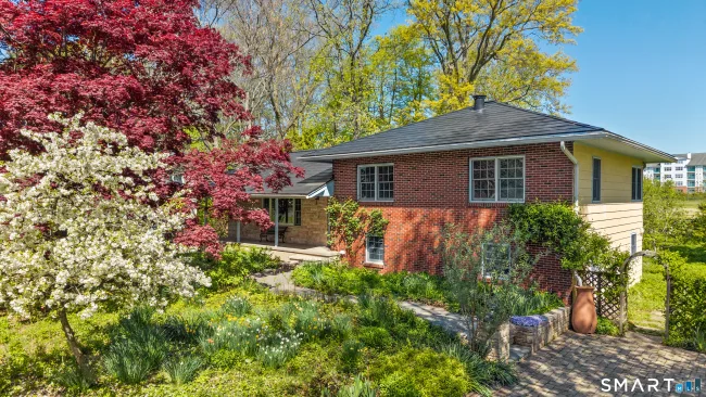 34 Davenport Drive, Stamford, CT