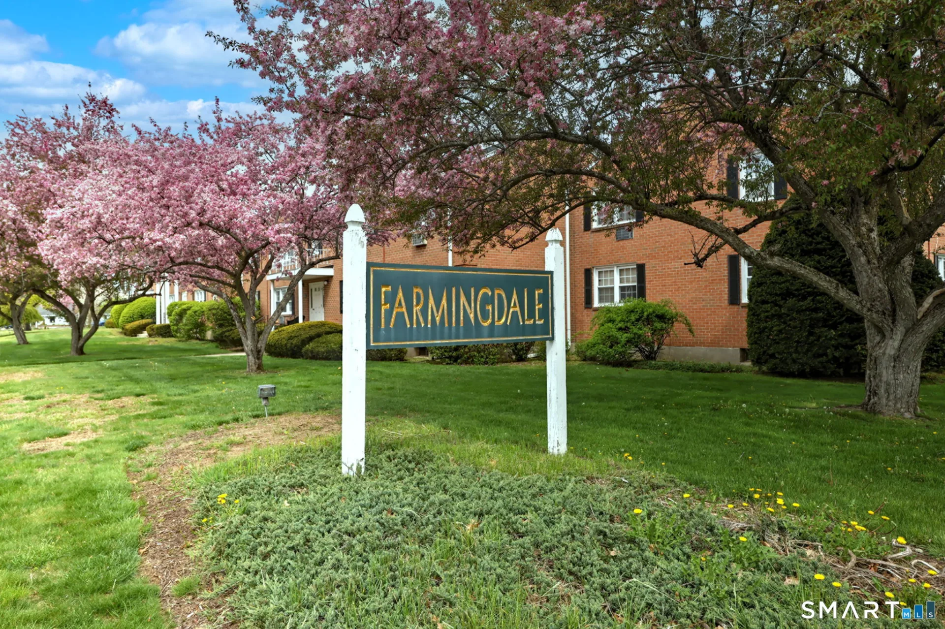 14 Greenbriar Drive #F, Farmington, CT