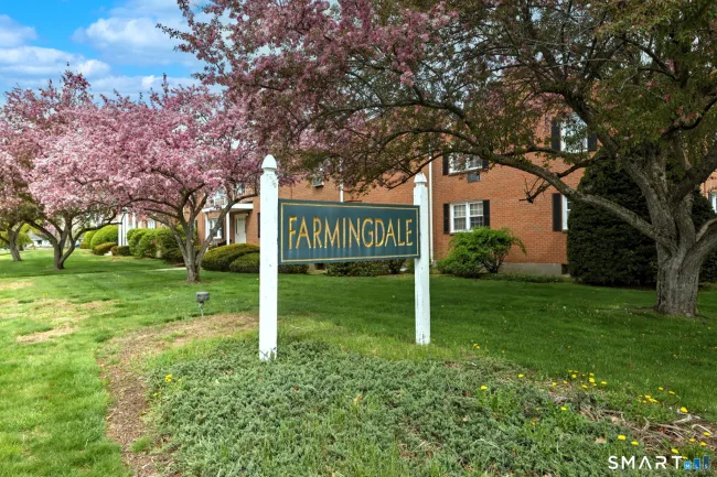 14 Greenbriar Drive #F, Farmington, CT