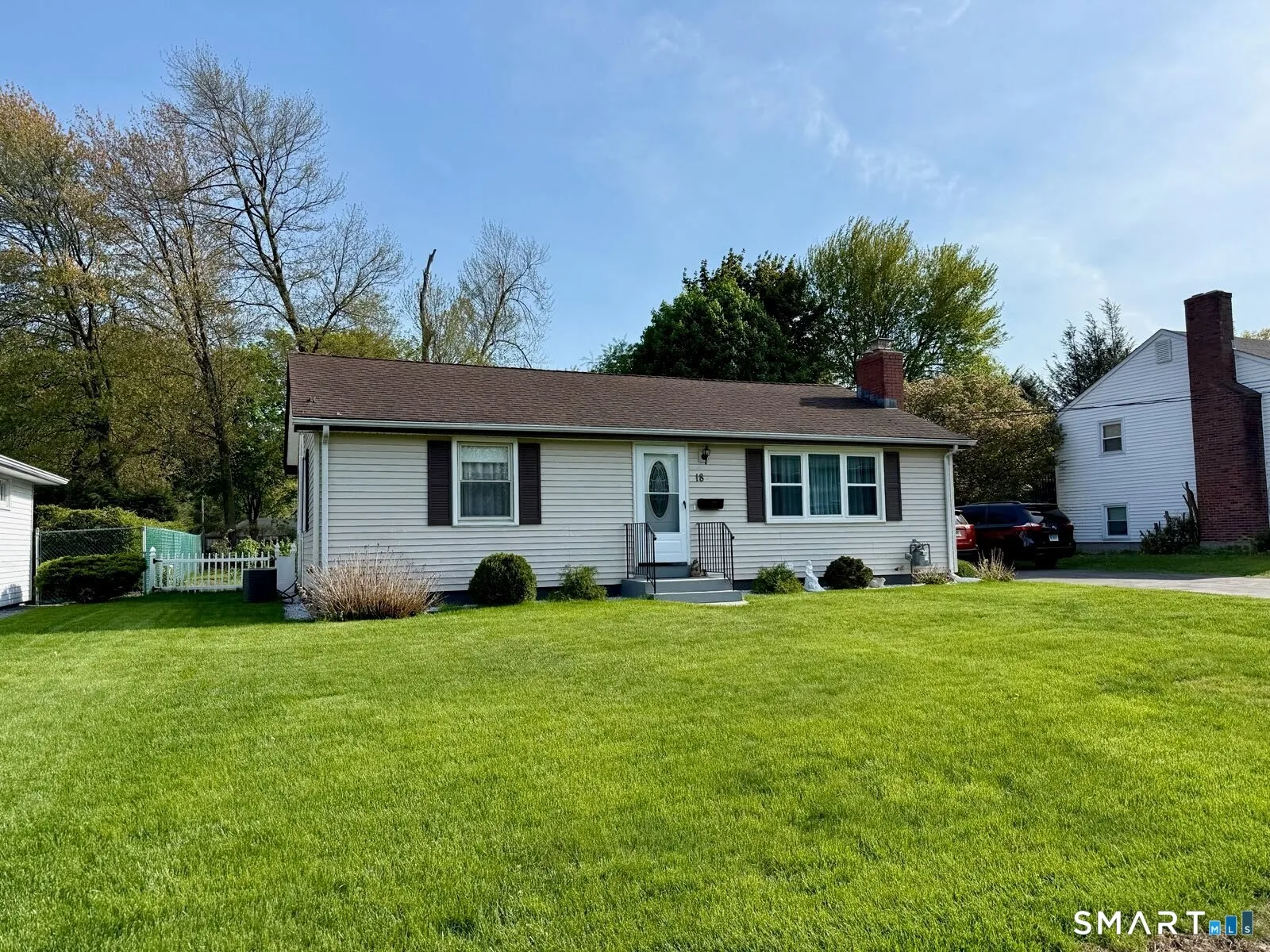 18 Leon Road, Bristol, CT