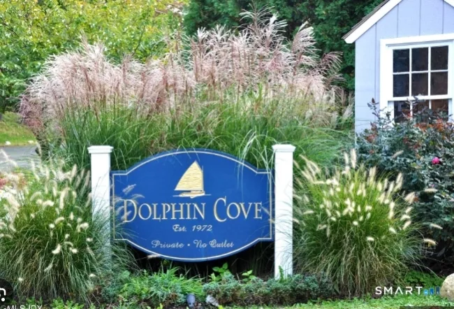 2 Joshua Slocum Dock, Stamford, CT