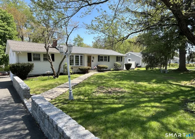 43 Meadowbrook Road