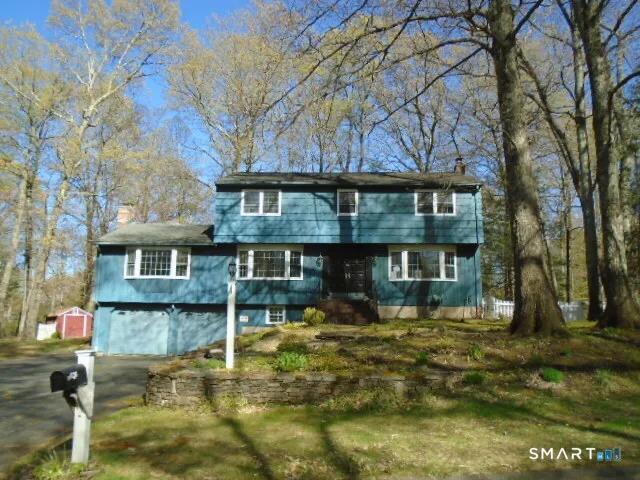 2 Fairfield Lane