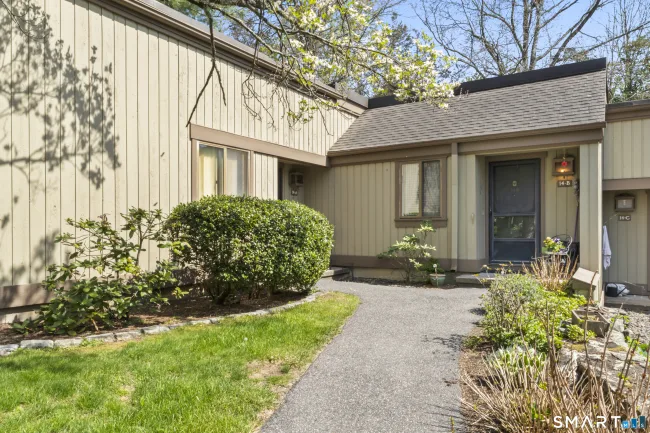 14 Heritage Circle #B, Southbury, CT