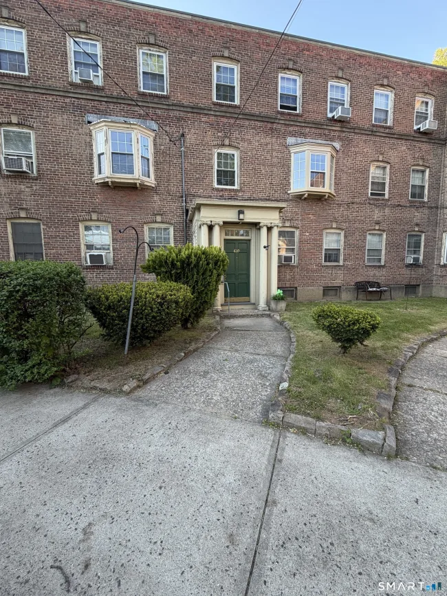 610 Wilmot Avenue #6