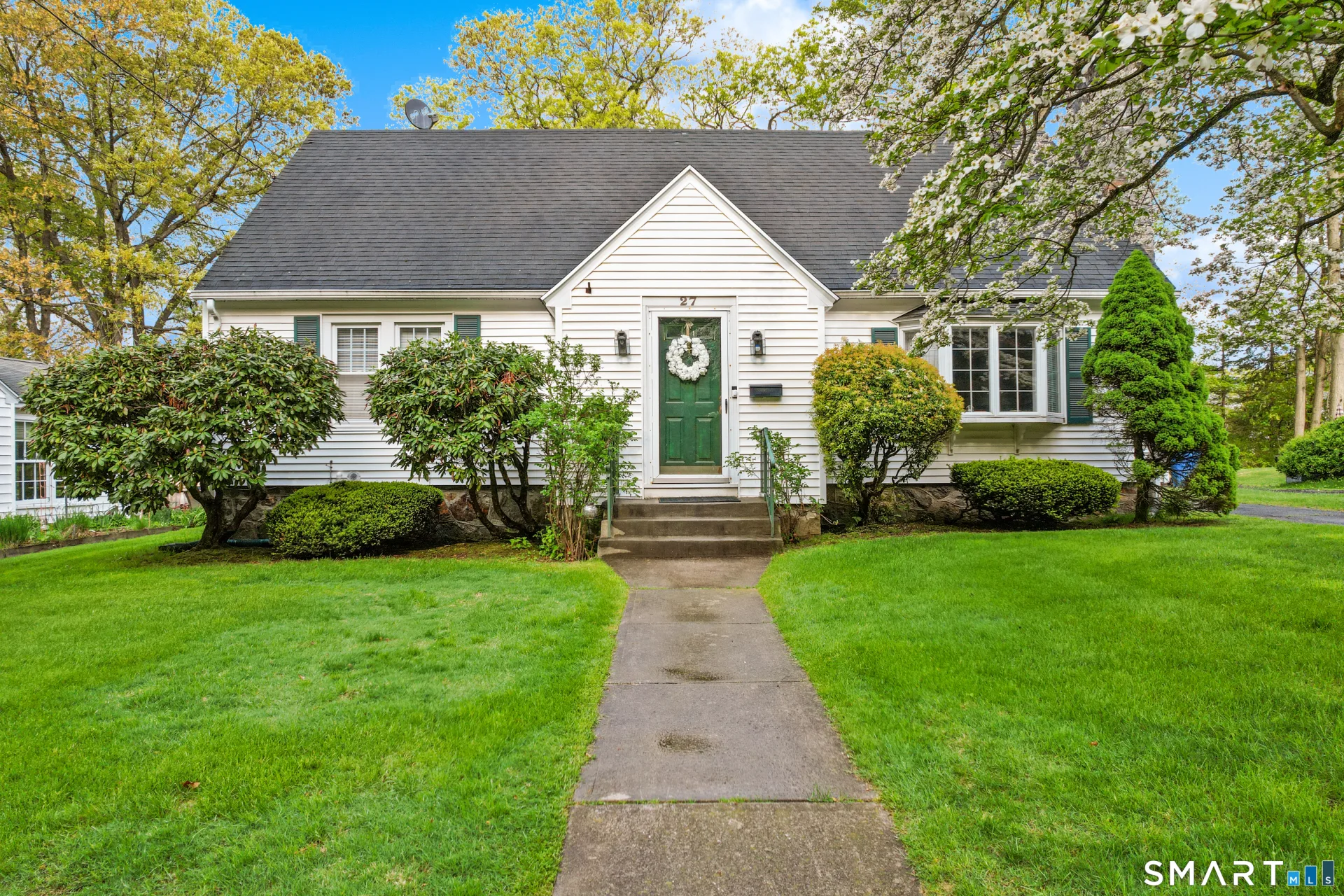 27 Theroux Avenue, Waterbury, CT