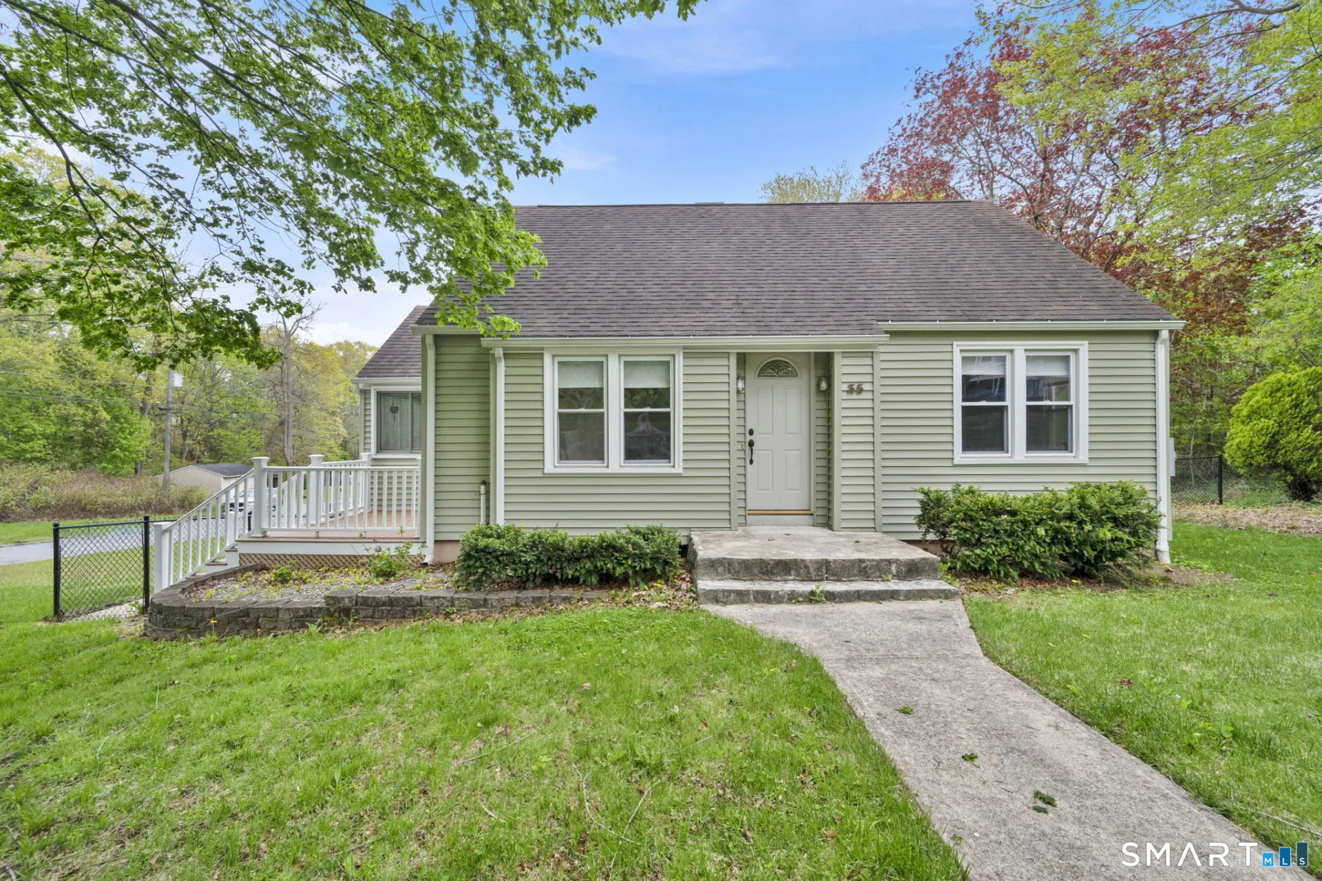 35 Scotch Cap Road, Waterford, CT