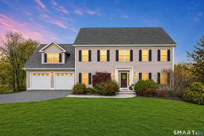 42 Ridgewood Terrace, North Haven, CT