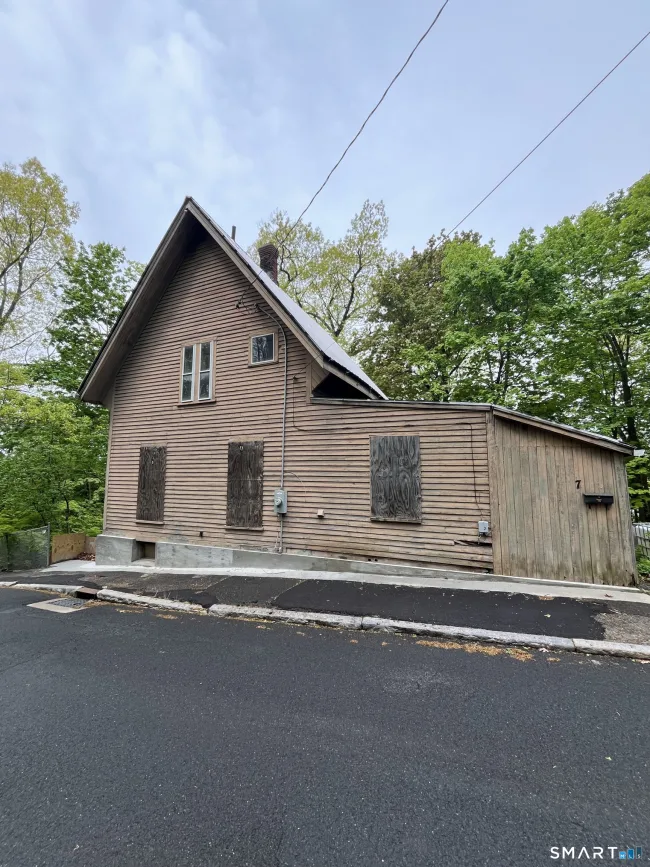 7 Chestnut Street, Vernon, CT