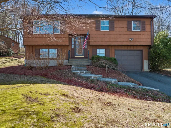 95 Hoyts Hill