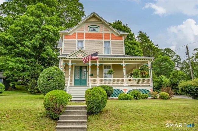 15 Grant Avenue