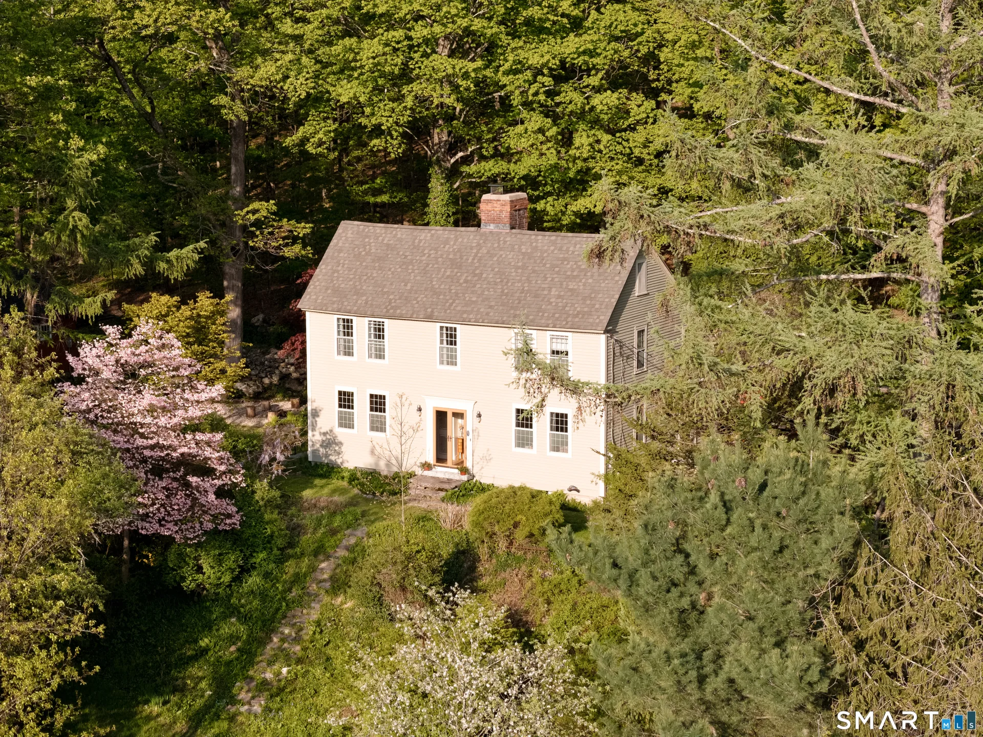 4 Cemetery Road, Canton, CT